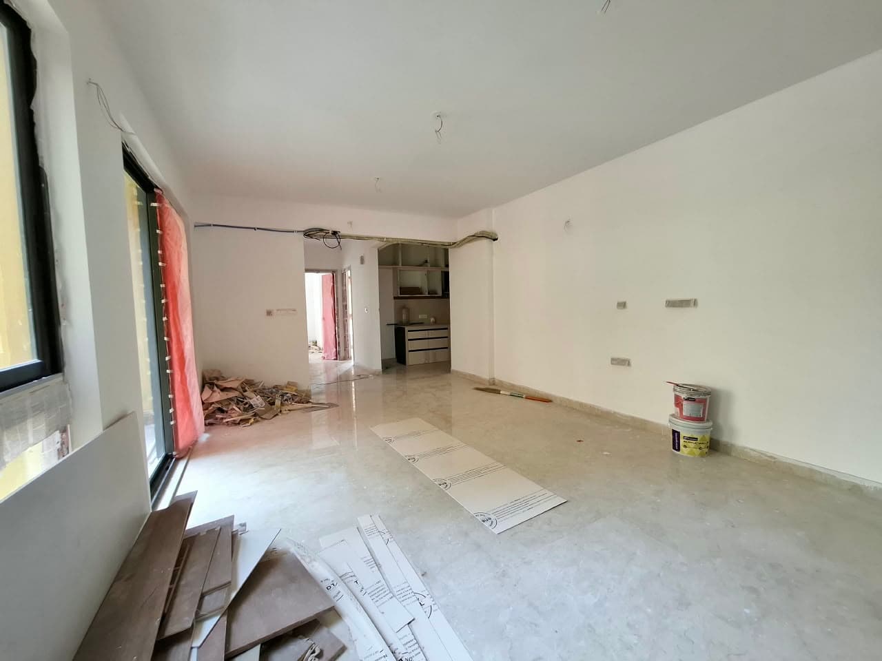 Ambuja Urvisha — 2 BHK 2 Balcony Corner Residence for Rent — Photo 3