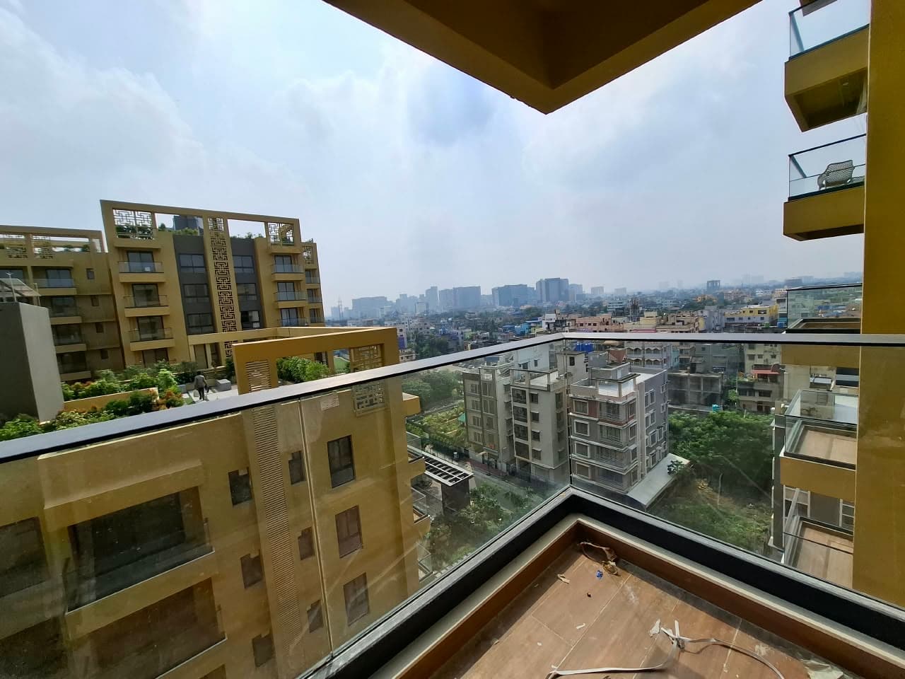 Ambuja Urvisha — 2 BHK 2 Balcony Corner Residence for Rent — Photo 12