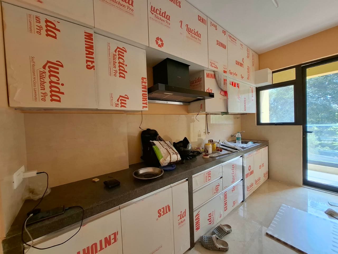 Ambuja Urvisha — 3 BHK 1559 Sq.ft Garden-Facing Flat for Rent — Photo 4