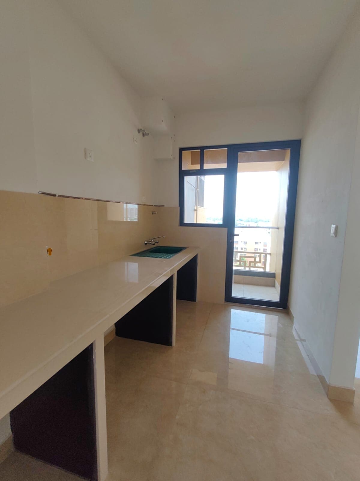 Ambuja Urvisha — 3 BHK 1560 Sq.ft Premium Condoville Resale — Photo 10