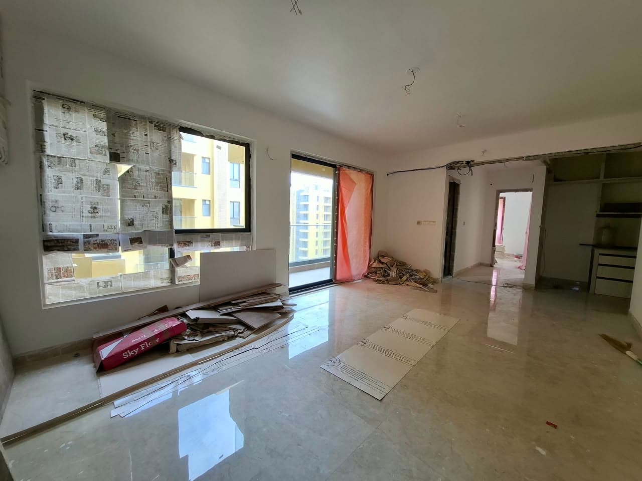 Ambuja Urvisha — 2 BHK 2 Balcony Corner Residence for Rent
