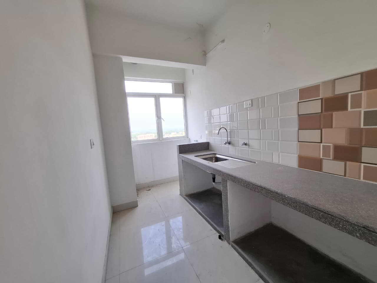 Rishi Pranaya — 2 BHK South-East Facing Resale Apartment — Photo 3