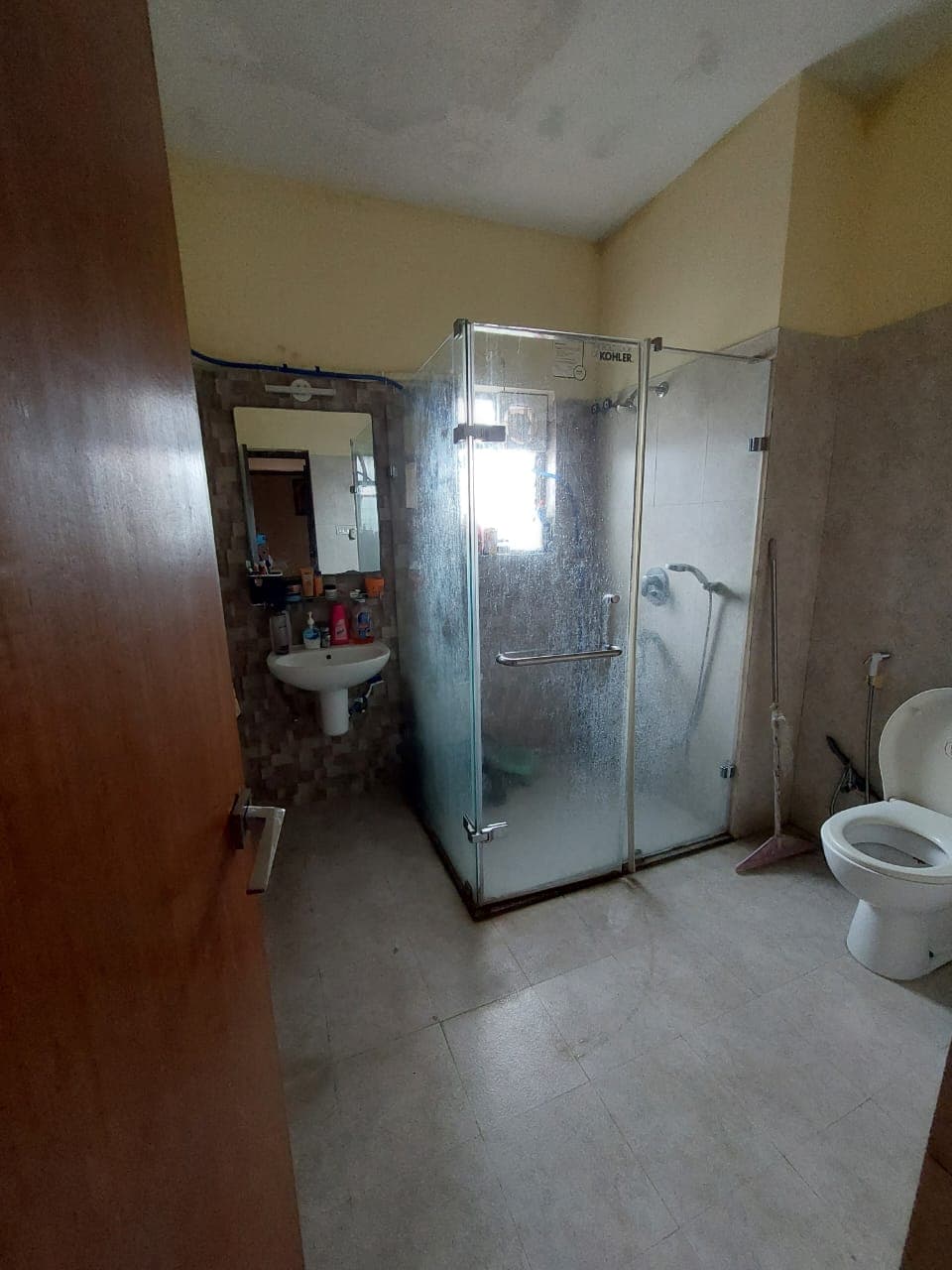 Shankhmani — Top Floor 3 BHK Luxury Penthouse Style — Photo 2